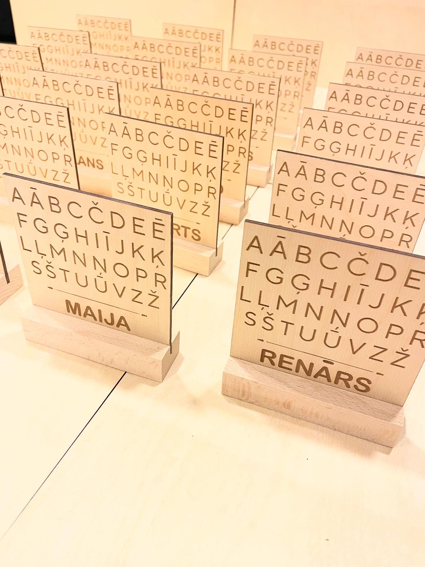 Alfabēts                              Jaunums!