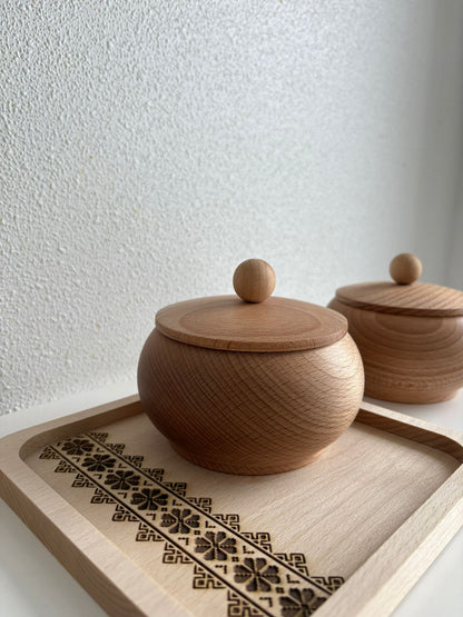 Koka trauciņš ar vāku